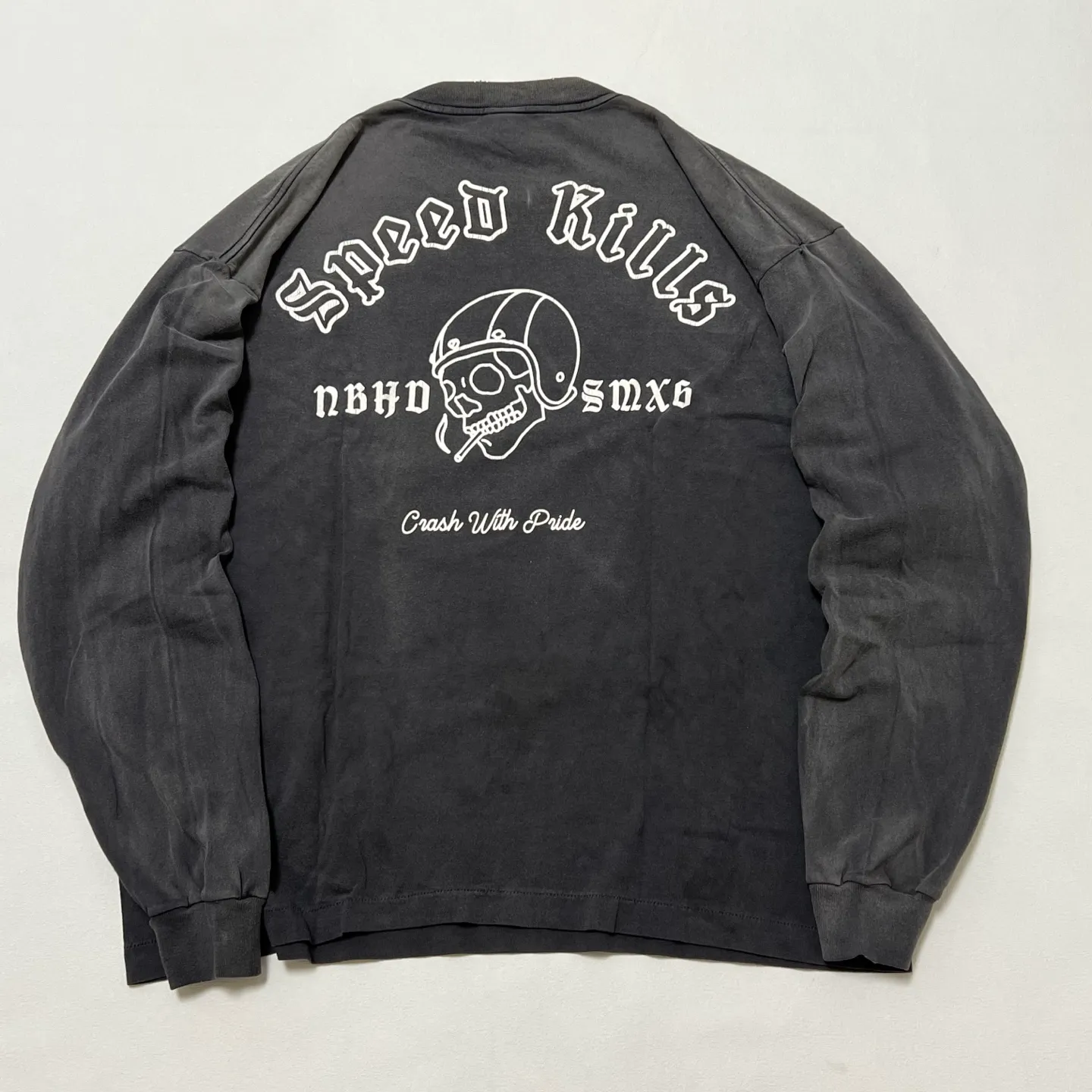 SAINT Mxxxxxx × NEIGHBORHOOD STHD . LS TEE SPEED KILLS/BLK Skull Helmet Long Sleeves Washed Black S-XL Cylindrical Cloth Ready-Made Assute Dyeing Heavy Washing Water Fading Handmade Splashed Ink Holes Simulate Natural Fading and Old Effects Correct Version Customized NBHD Co-branded Accessories Top Purchasing Level